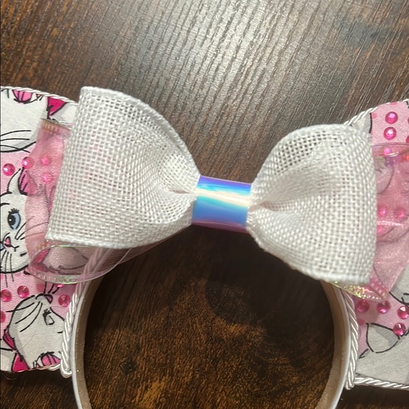 Small shop Disney Marie Cat Minnie Ears Headband - Picture 5 of 8